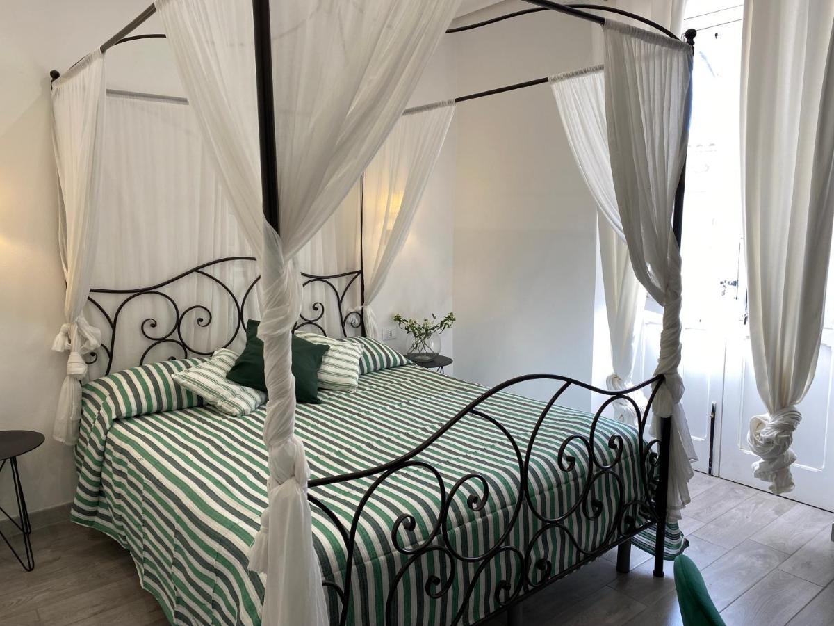 Noto Centro Bed and Breakfast Exteriör bild